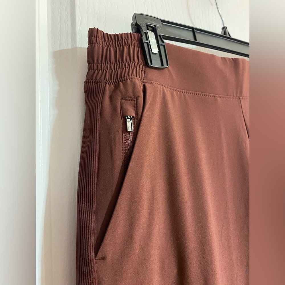 Athleta Brooklyn Lined Stretchy Pockets Burgundy Elastic Joggers Size 10 - Picture 6 of 15